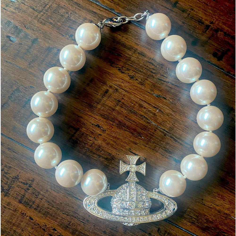 Viviente Westwood necklace, new